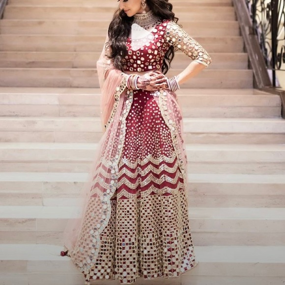 Full mirror work Bridal Lehenga - Picture 3 of 7